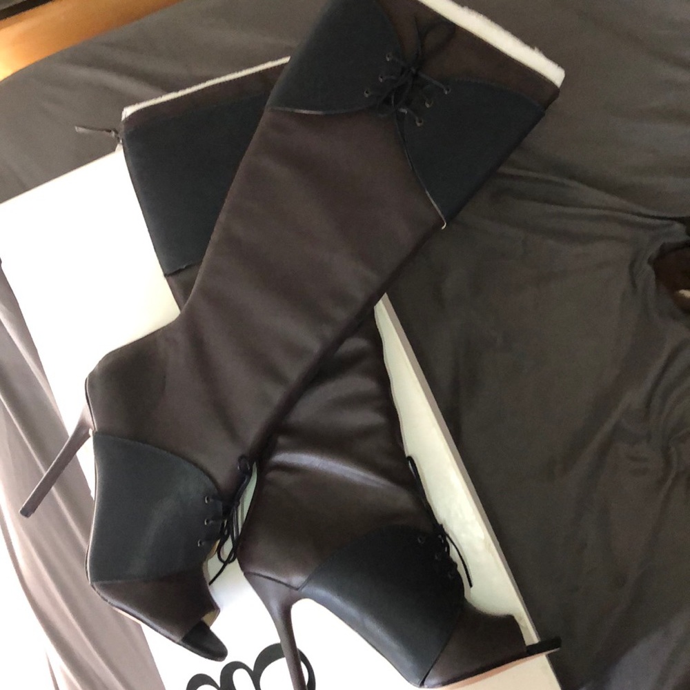 *BRANDNEW* Thigh High Open-Toe Boot